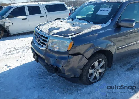 2015 Honda Pilot Touring z USA, uszkodzony, nr VIN 5FNYF4H93FB041244